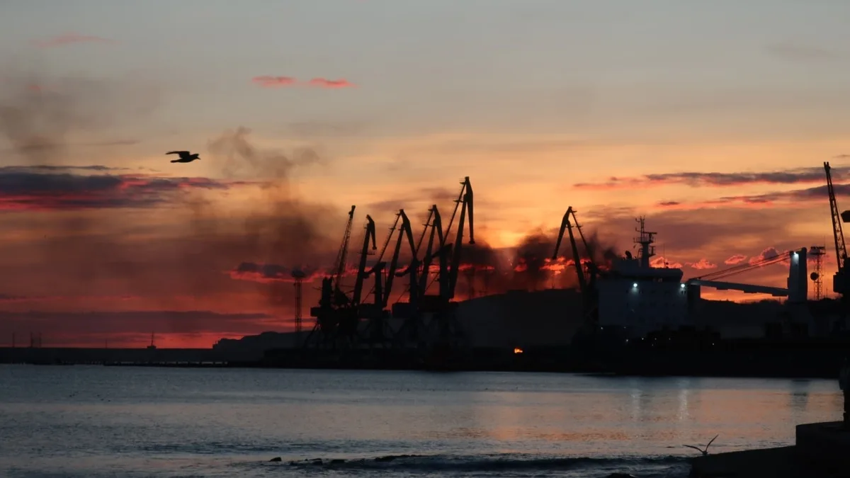 Росія: Путіну доповіли про удар по російському кораблю в Феодосії