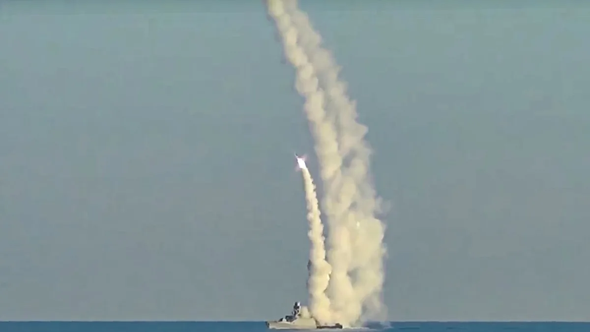 Росія вивела в Чорне море підводний ракетоносій – ОК «Південь»