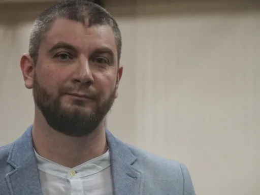 Російський суд залишив чинним вирок громадянському журналісту Аметову – його відправлять до колонії на 11 років