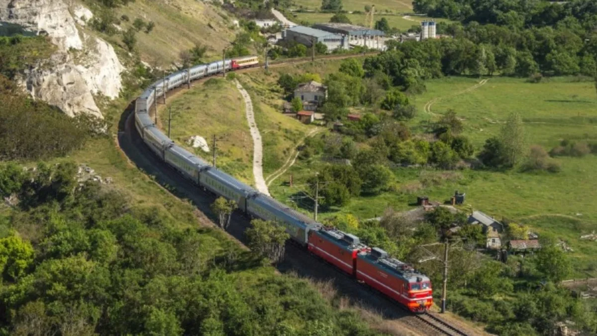 У Мелітополі підірвали потяг, який возив із Криму боєприпаси та паливо – ЦНС