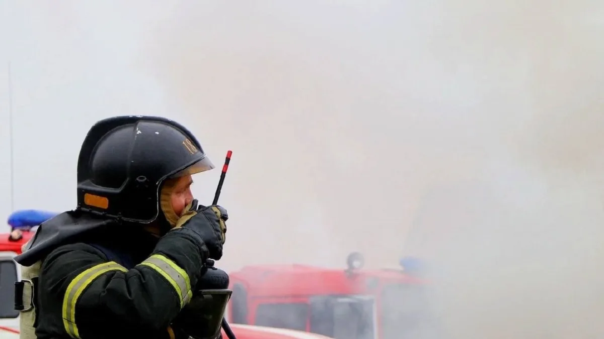 В Росії у Ростовській області сталася велика пожежа на поліефірному заводі
