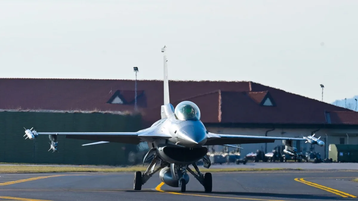 Данія передасть Україні винищувачі F 16 вже цього літа