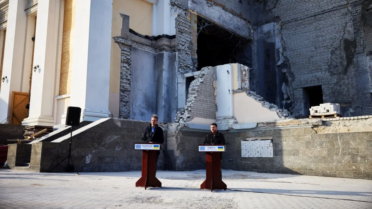 Російська ракета впала за 500 метрів від кортежу президента Зеленського та прем’єра Греції – Cnn