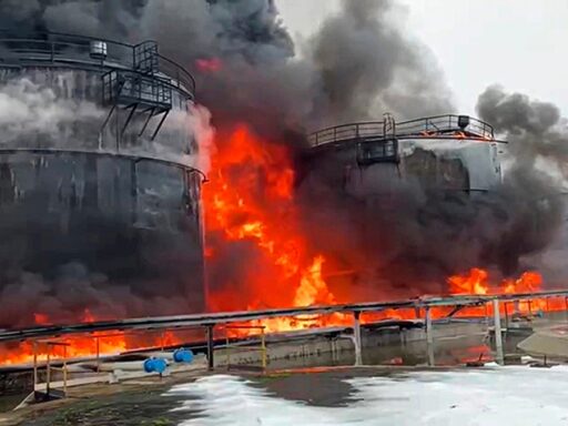 Безпілотники СБУ вразили дві нафтобази в Краснодарському краї РФ – джерело