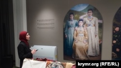 Кримські татари: від формування нації до сьогодення: виставка «qirim Icun/Заради Криму»